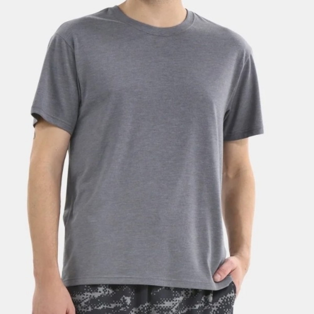 NWT Men's Moisture Wicking Tri-Blend Tee! Size Small (34-36)